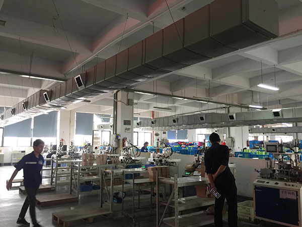 ZLG理工厂房降温管道